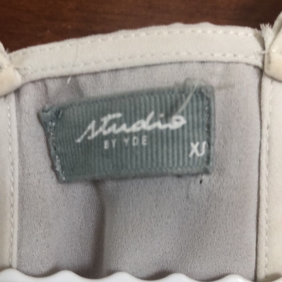 Studio by YDE white tank top - Picture 5 of 5